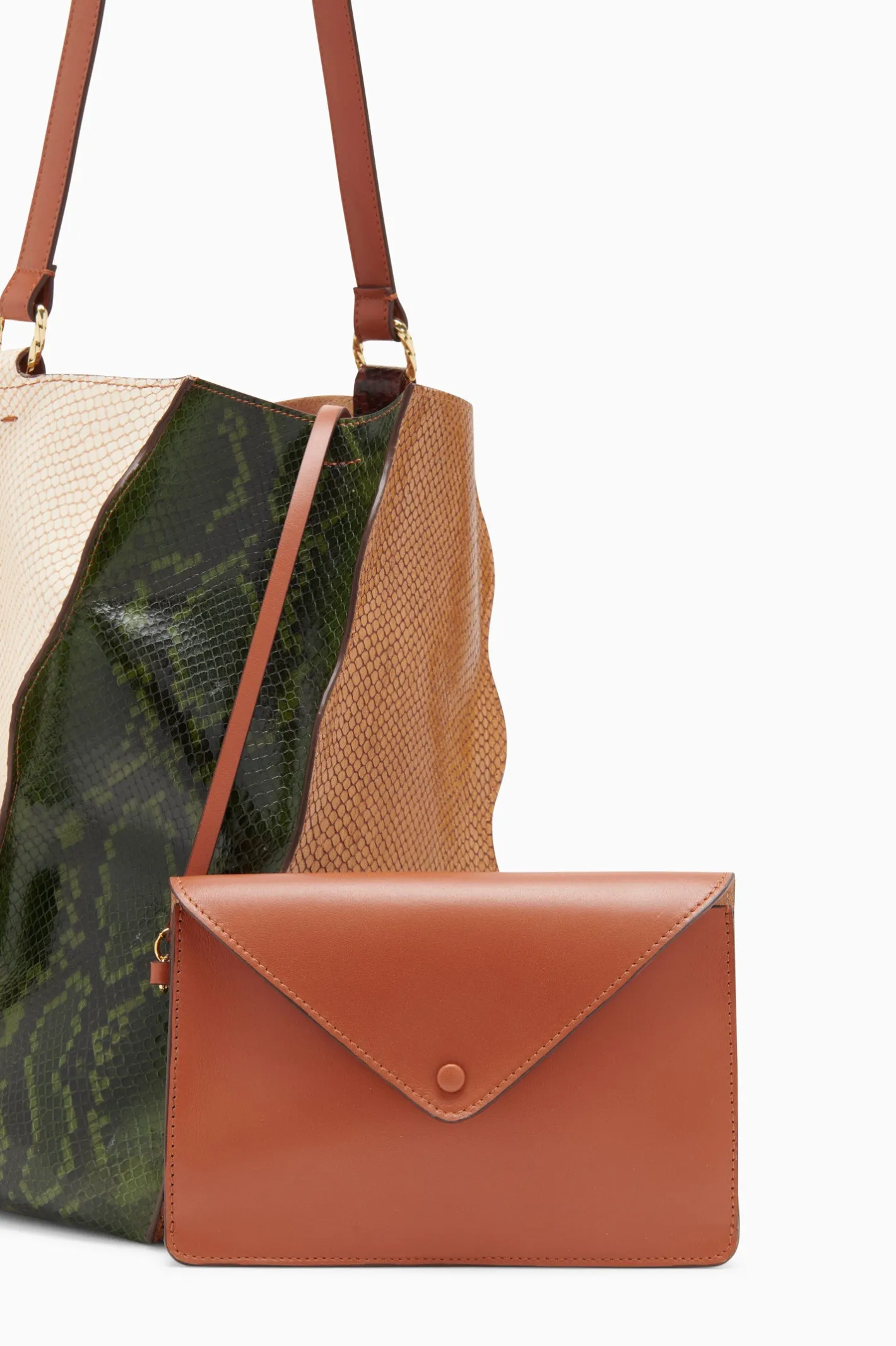 Ulla Johnson Adria Pleated Wave Bucket< Handbags