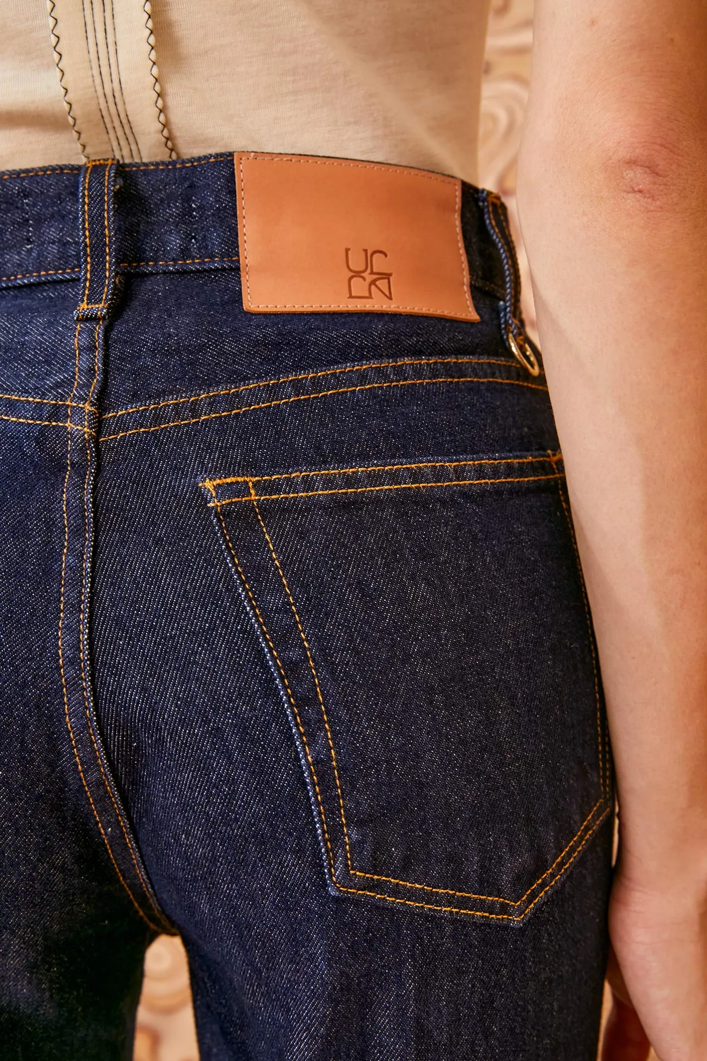 Ulla Johnson The Cropped Agnes Jean< Denim