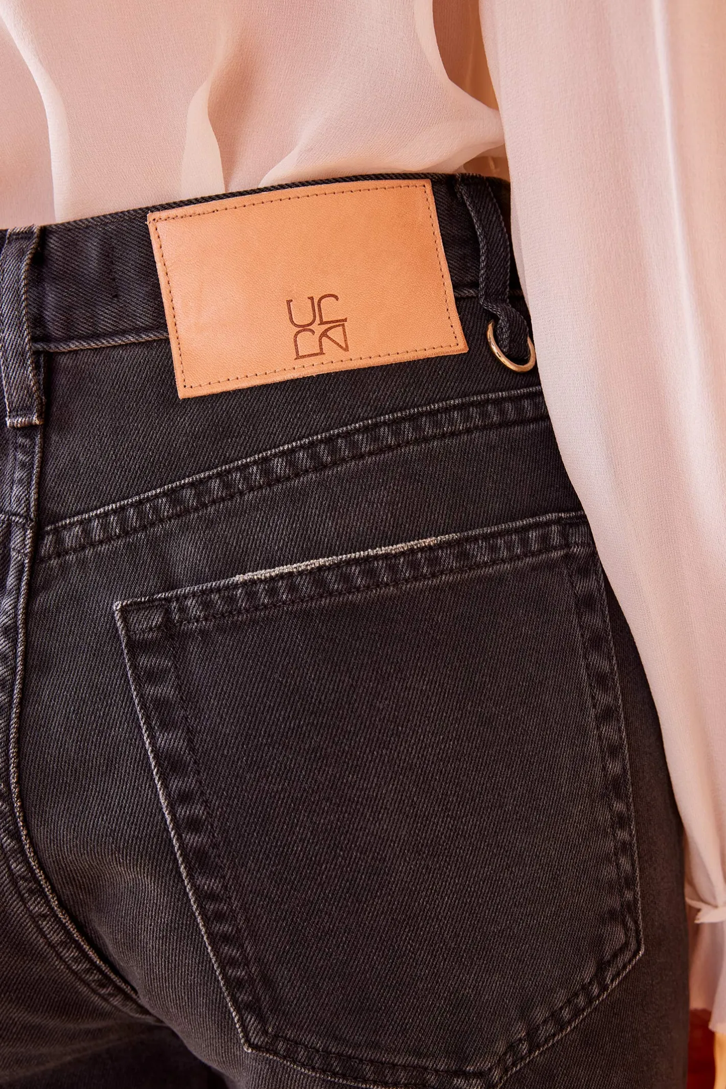 Ulla Johnson The Lou Jean< Denim